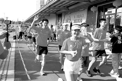 沈马, 官方训练营, 确保跑友们