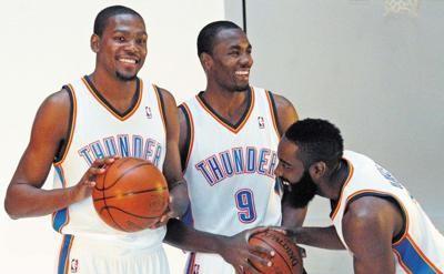 的三巨头热, 火箭队在客, 姆斯