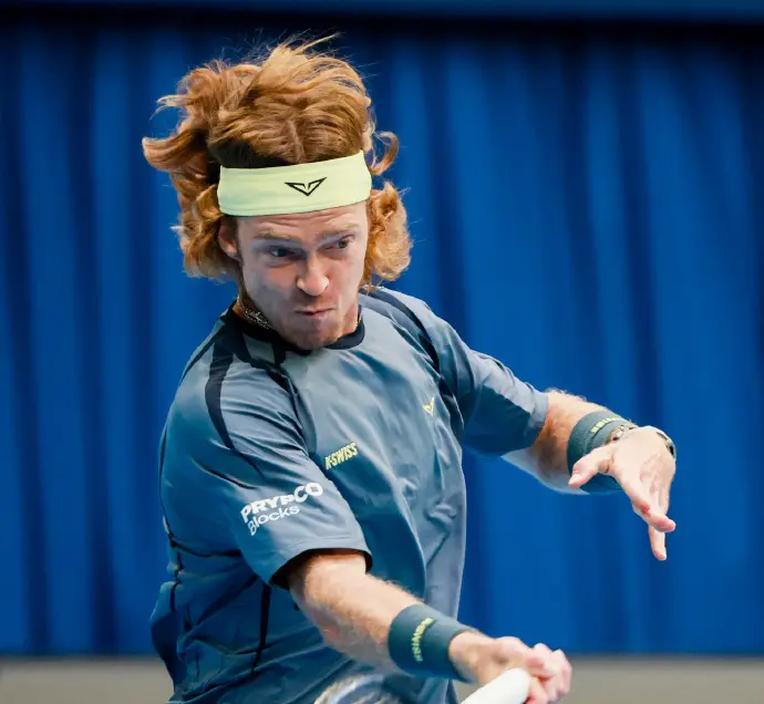 而首秀的头 而首秀的头