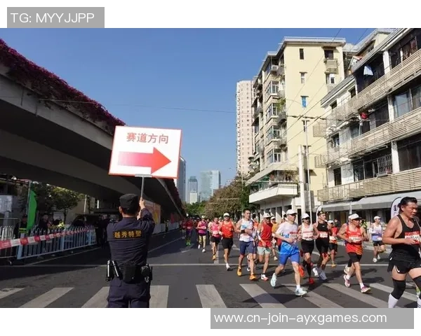 为广马护航！超七百广医学子承受急救训练，构筑赛道“生命防地”